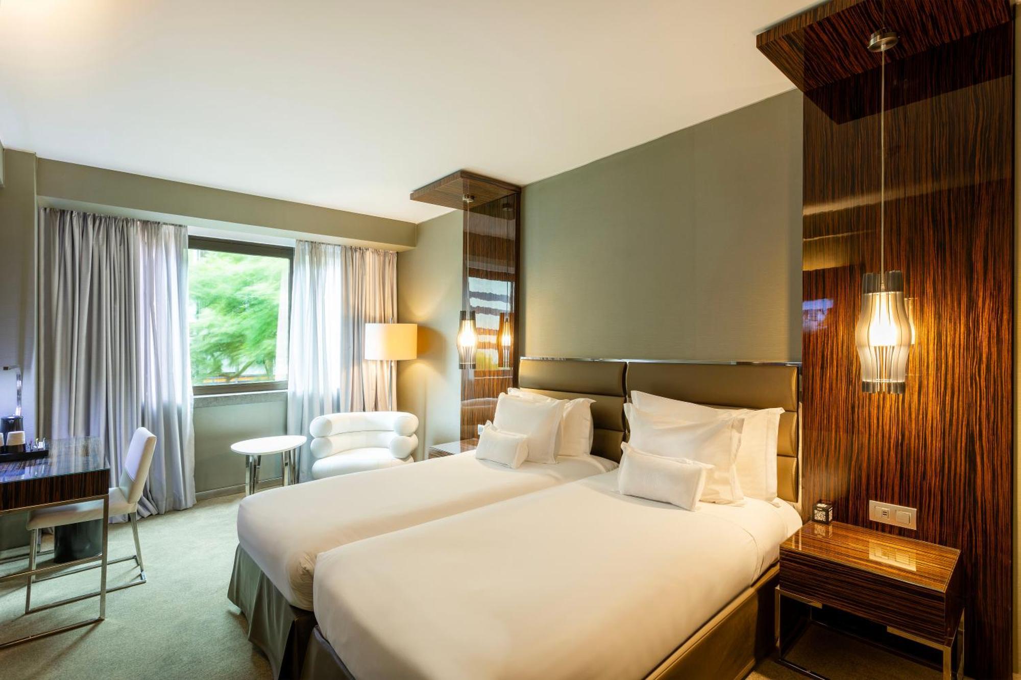 Deluxe Premier Twin Room