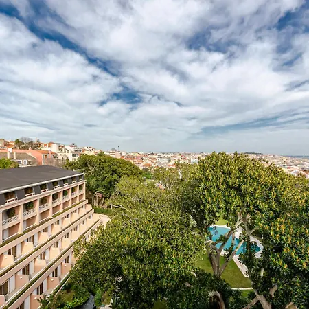 Olissippo Lapa Palace - The Leading Hotels Of The World-3