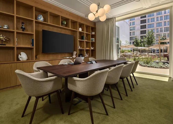 Duo , Curio Collection By Hilton
